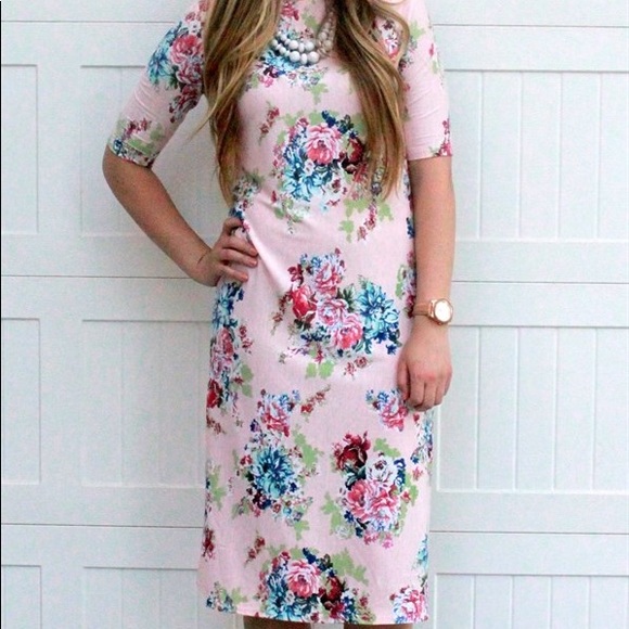 Dresses & Skirts - Pink floral stretchy midi dress